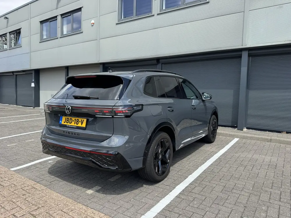 Volkswagen Tiguan 1.5 eHybrid 272PK R-Line Edition Navi.Pano uit 2025, foto 16