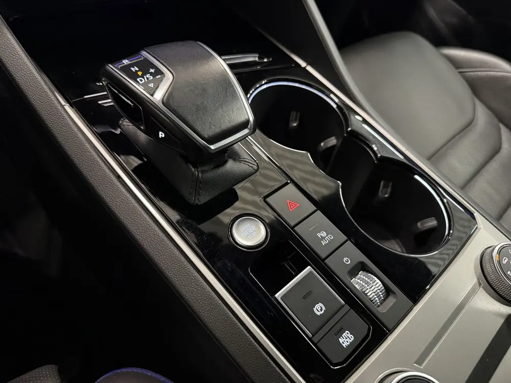 Volkswagen Touareg R 3.0 TSi 4MOTION eHybrid 462PK PANO/PUGL uit 2021, foto 19