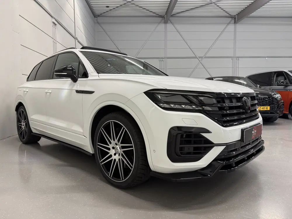 Volkswagen Touareg R 3.0 TSi 4MOTION eHybrid 462PK PANO/PUGL uit 2021, foto 5