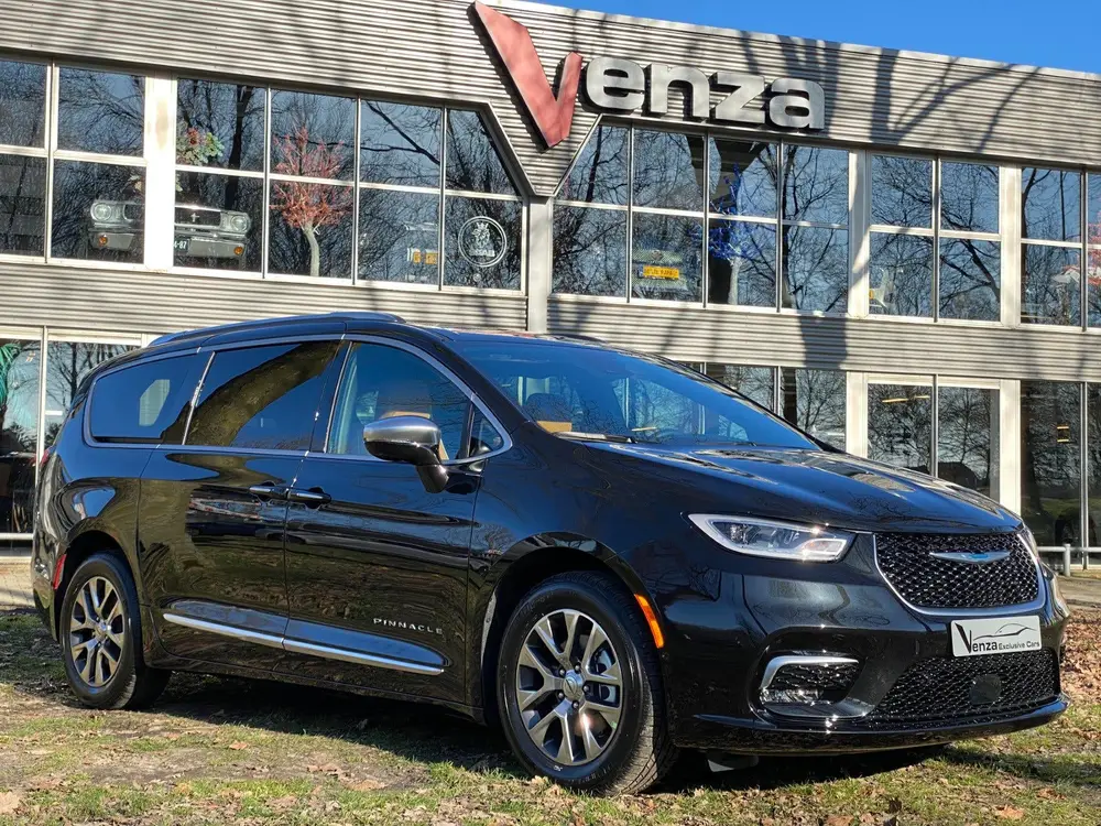 Chrysler Grand Voyager 3.6 V6 Pinnacle Plug-in Hybrid uit 2025