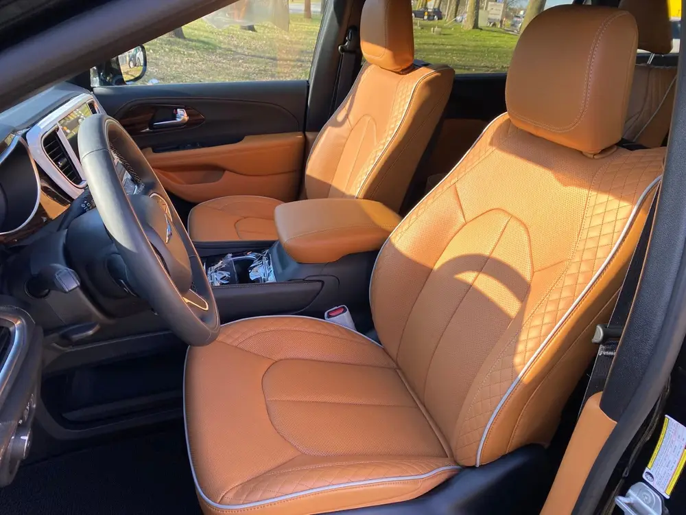 Chrysler Grand Voyager 3.6 V6 Pinnacle Plug-in Hybrid uit 2025, foto 12