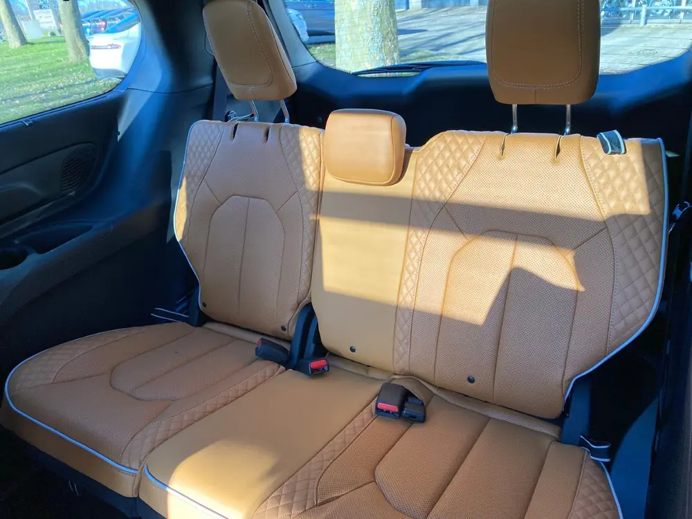 Chrysler Grand Voyager 3.6 V6 Pinnacle Plug-in Hybrid uit 2025, foto 16
