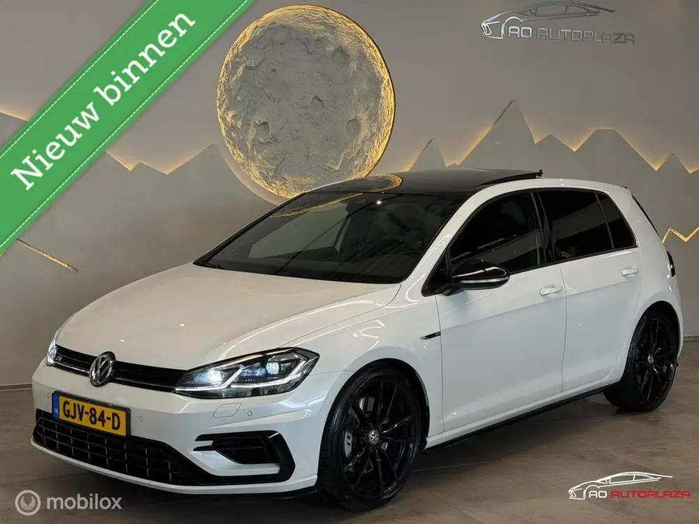 Volkswagen Golf 2.0 TSI 4Motion R Panorama/Akrapovic/Keyless uit 2019