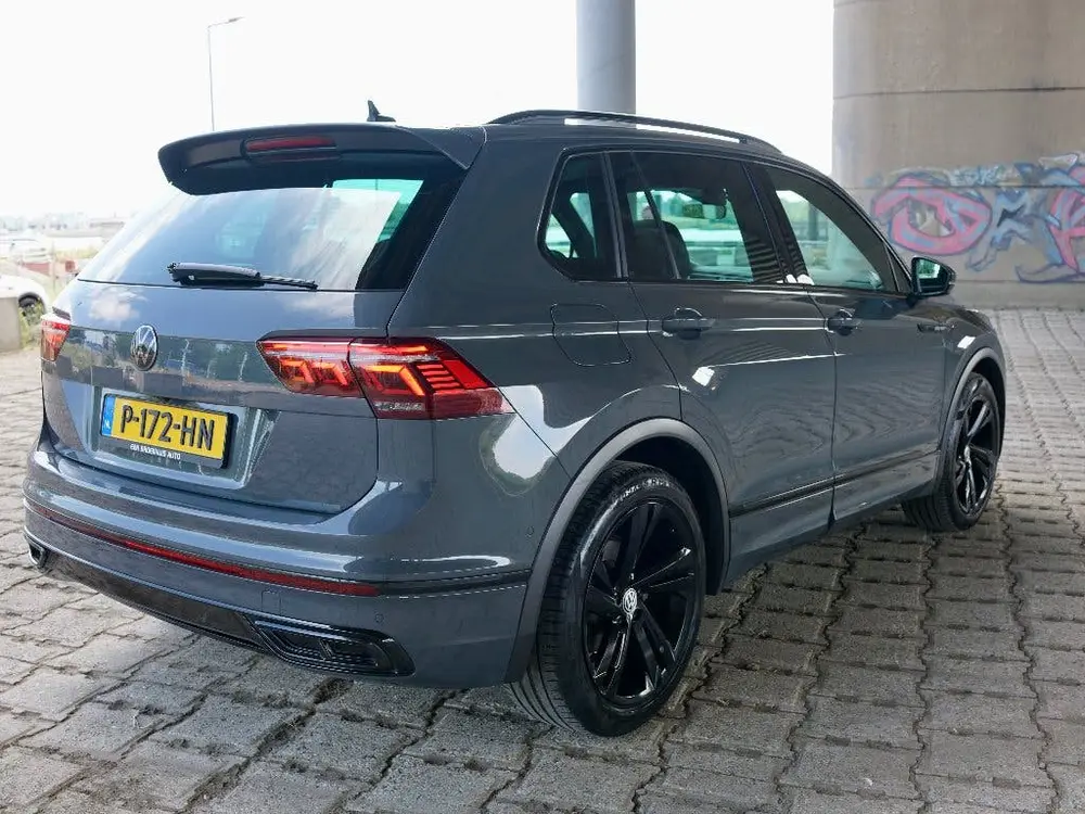 Volkswagen Tiguan R-Line DSG | Pano | Dealer OH | Keyless uit 2022, foto 4