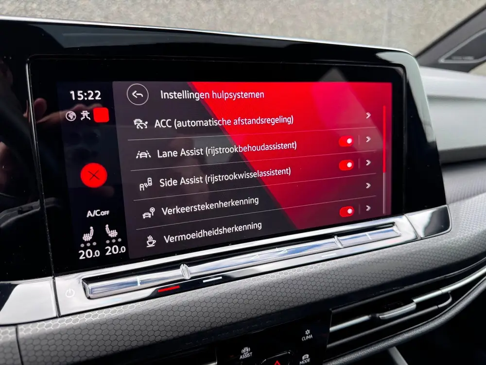 Volkswagen Golf 2.0 TSI GTI Clubsport 45 Jahre Pano Akra Nü uit 2022, foto 16