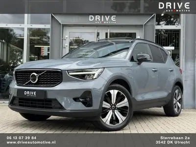 Volvo XC40 1.5 T4 Plug-in hybrid Ultimate Dark |Pano|H/K|360 uit 2023