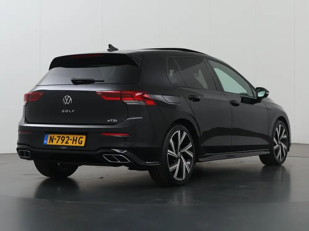 Volkswagen Golf 1.5 eTSI R-Line Business | Panoramadak | Spo uit 2021, foto 2