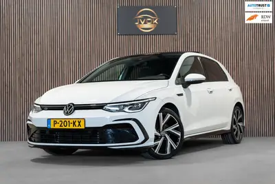 Volkswagen Golf 1.5 eTSI DSG R-Line Pano IQ Camera uit 2021
