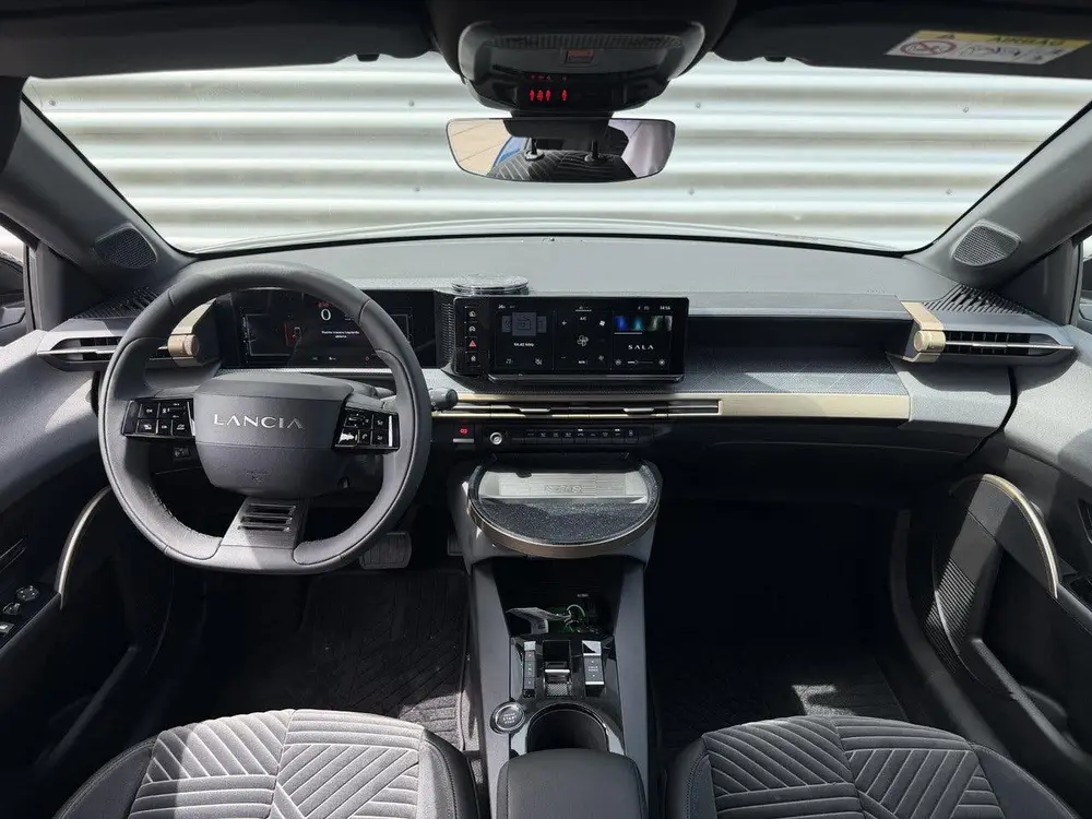 Lancia Ypsilon 54 kWh LX | SALA | | Adaptieve Cruise | Lanci uit 2026, foto 12