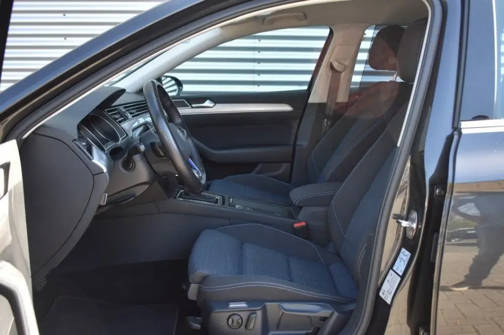 Volkswagen Passat 1.4 TSI PHEV GTE / ADAP. CRUISE / P.CAM. / uit 2021, foto 17