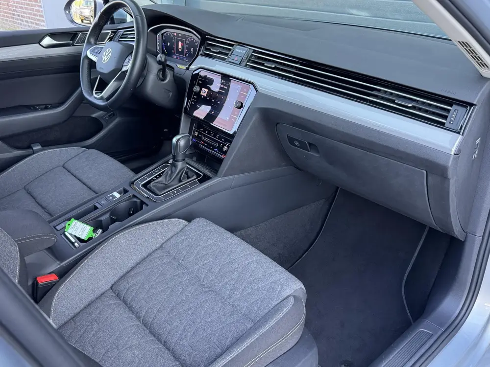 Volkswagen Passat Variant 1.5 TSI BUSINESS I AUTOMAAT I NAVI uit 2023, foto 9