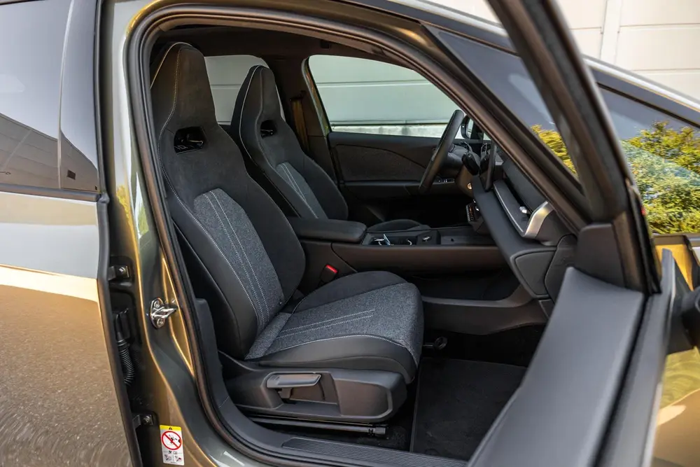 Volkswagen ID.3 Neo Style 190pk 58 kWh | LMV 20'' | Panorama uit 2026, foto 16