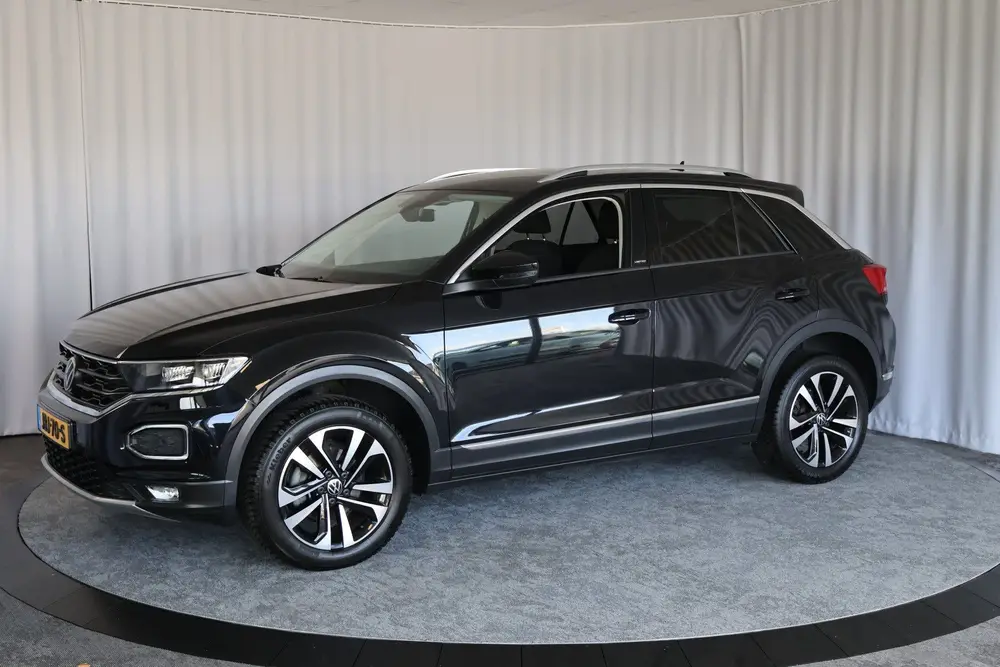 Volkswagen T-Roc 1.5 TSI Style, IQ light, Camera, ACC, Trekh uit 2021, foto 19