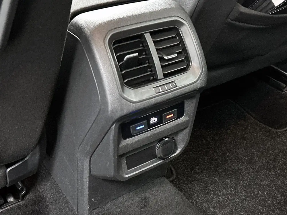 Volkswagen Tiguan Allspace 1.5 TSI Comfortline Business 7p. uit 2021, foto 14