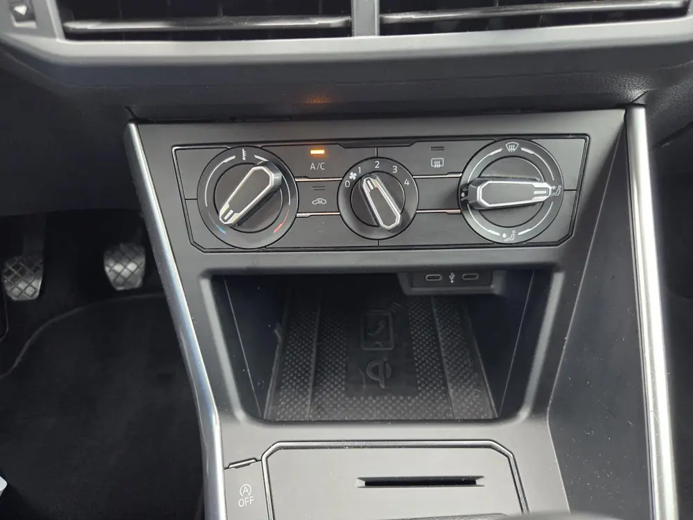 Volkswagen Polo 1.0 TSI Life | ACC | Carplay | Proefrit Moge uit 2022, foto 8