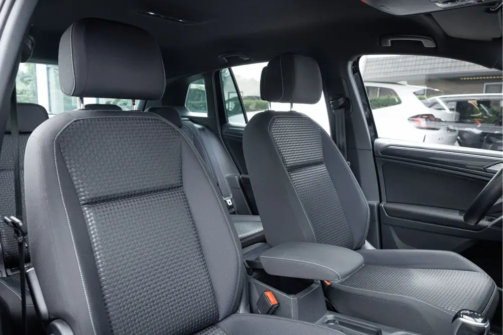 Volkswagen Tiguan 1.5 TSI Life Business Carplay - Trekhaak uit 2021, foto 5