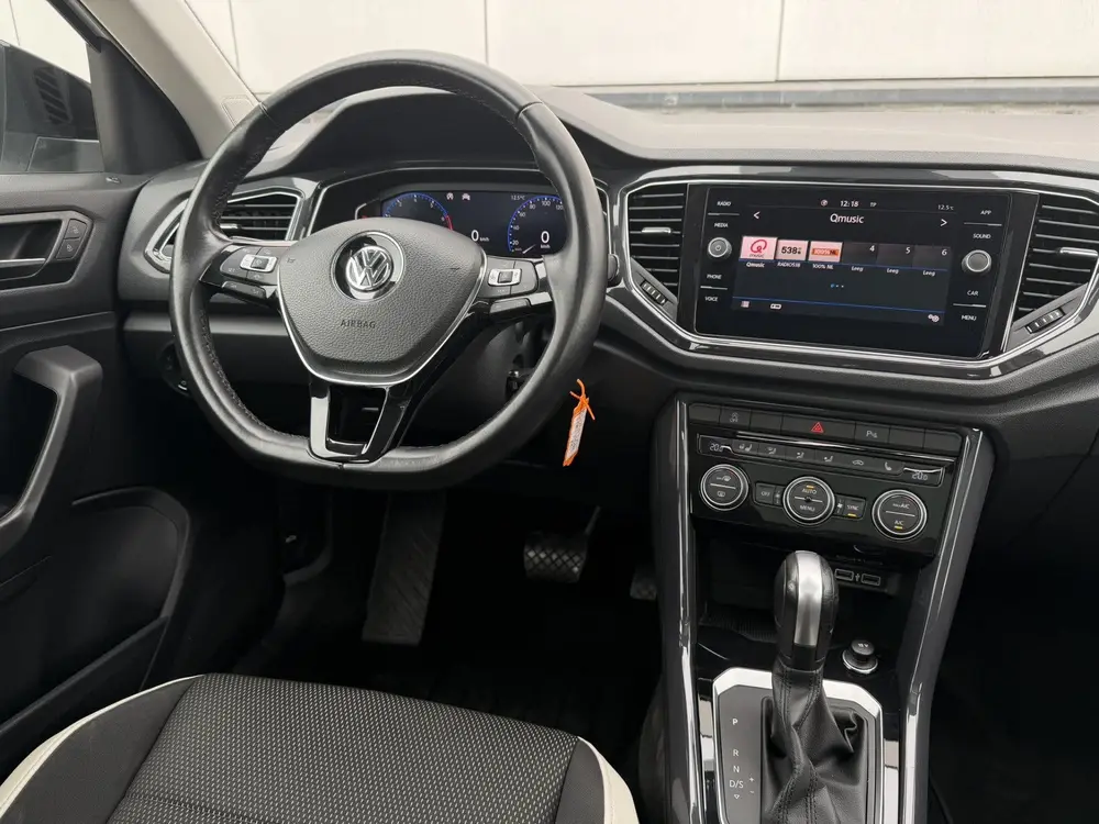 Volkswagen T-Roc 1.5 TSI Sport | Pano | Trekhaak | LED | Car uit 2019, foto 15