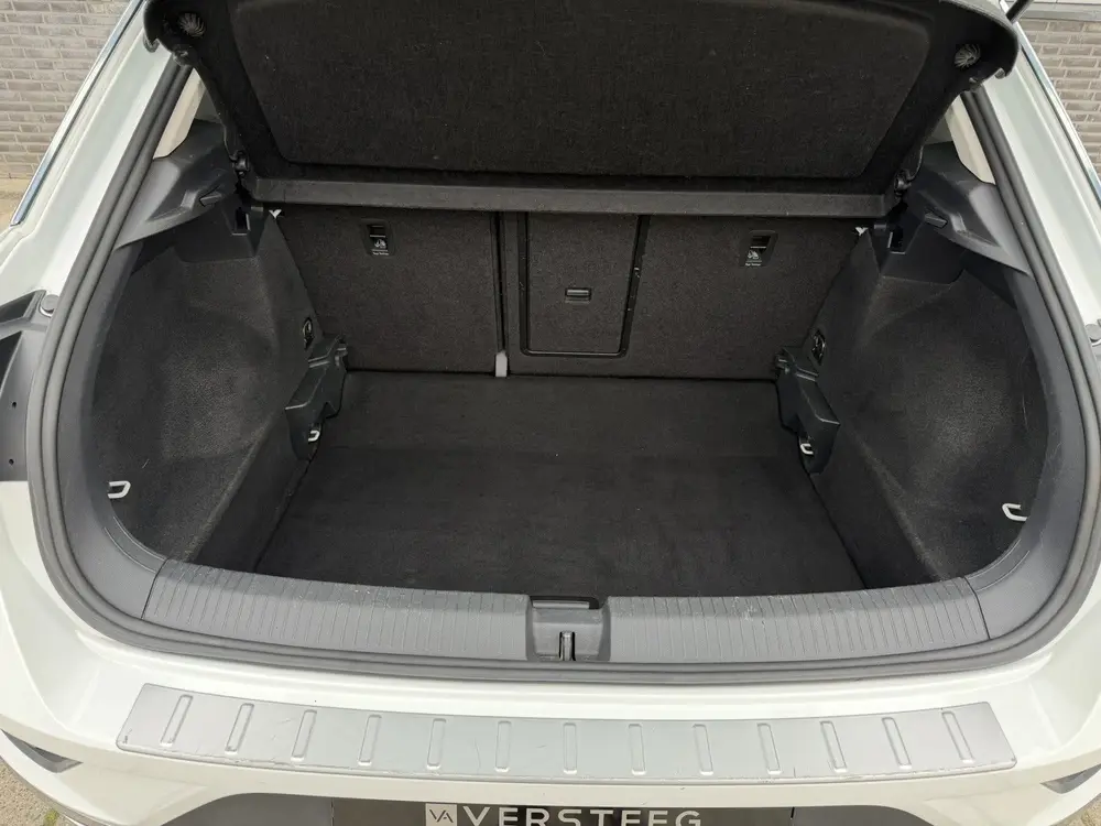 Volkswagen T-Roc 1.5 TSI Sport | Pano | Trekhaak | LED | Car uit 2019, foto 5