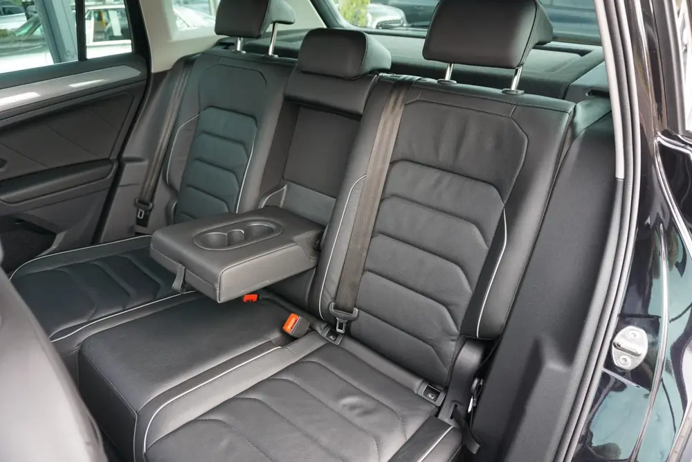 Volkswagen Tiguan 1.5 TSI Life Business | PANO | trekhaak | uit 2022, foto 10