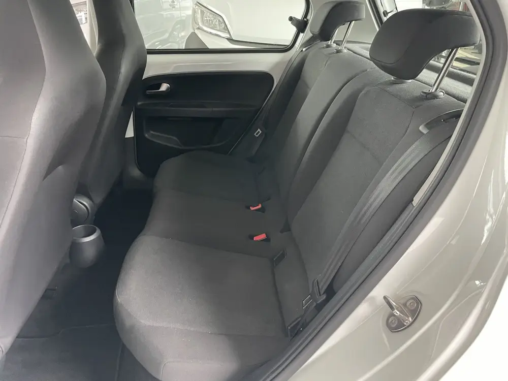 Volkswagen Up! 1.0 BMT move up! Airco - Bluetooth - Centrale uit 2020, foto 14