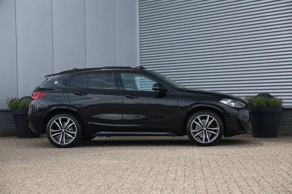 BMW X2 xDrive25e M-Sport Black Edition Pano|H&K|Memory|HUD|D uit 2021, foto 2