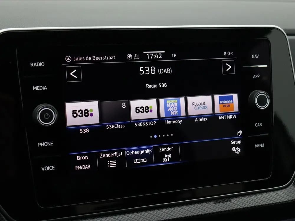 Volkswagen T-Cross 1.0 TSI R-Line 116 PK | Demo | Achteruitr uit 2024, foto 10