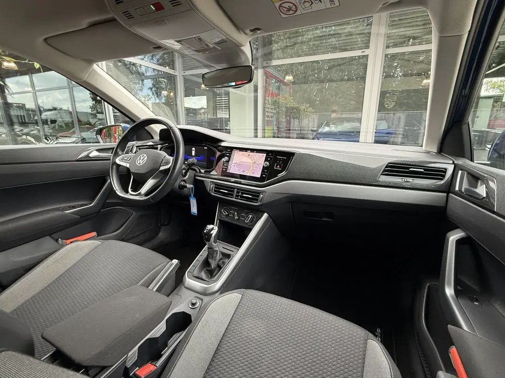 Volkswagen Polo 1.0 TSI LIFE *!* NAVIGATIE/ CARPLAY/ RADAR/ uit 2022, foto 6