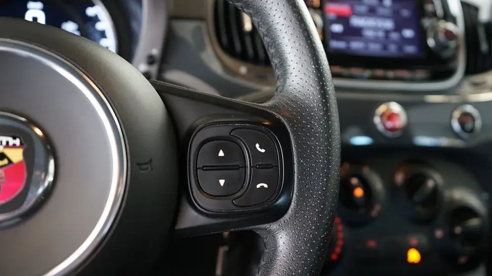Abarth 500 1.4 T-Jet Abarth 595 | 180 PK | OZ wielen | Sport uit 2019, foto 17