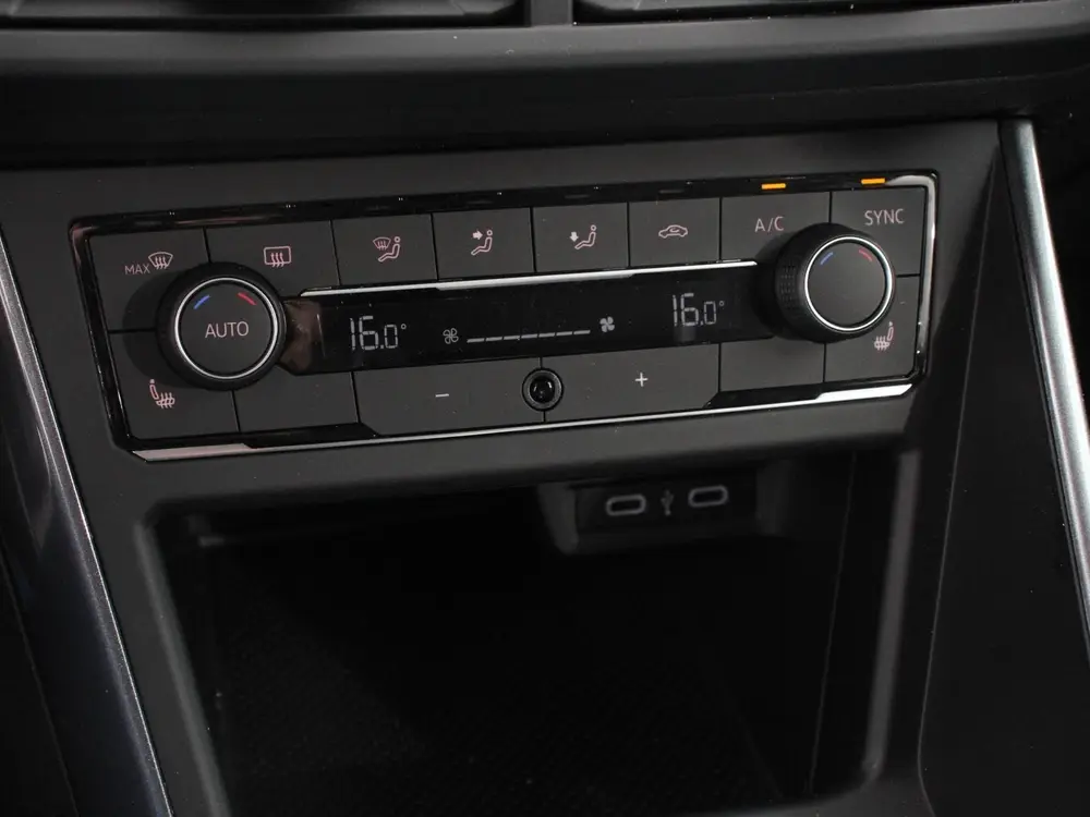 Volkswagen Polo 1.0 TSI 110pk Highline Navigatie Apple Carpl uit 2021, foto 17