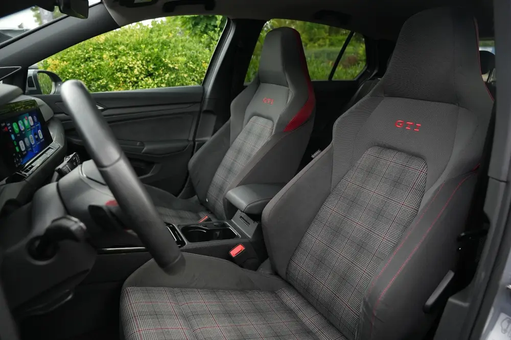 Volkswagen Golf 2.0 TSI GTI Pano IQ 245PK H&K uit 2024, foto 4