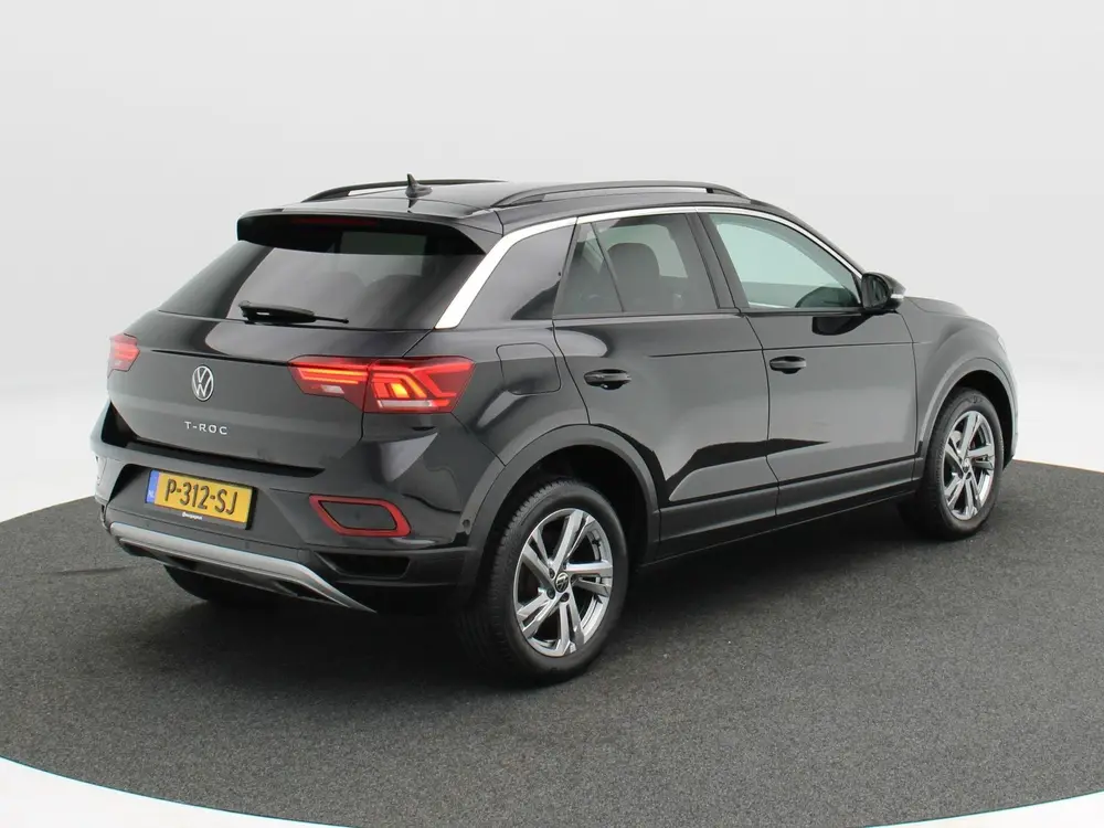 Volkswagen T-Roc 1.0 TSi 110 Pk Life | Camera | Adaptive Cru uit 2022, foto 2