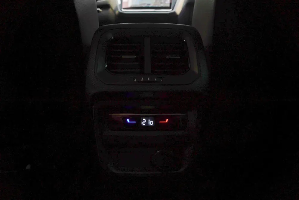 Volkswagen Tiguan 1.4 TSI eHybrid HUD Leer Navi Memory seats uit 2022, foto 18