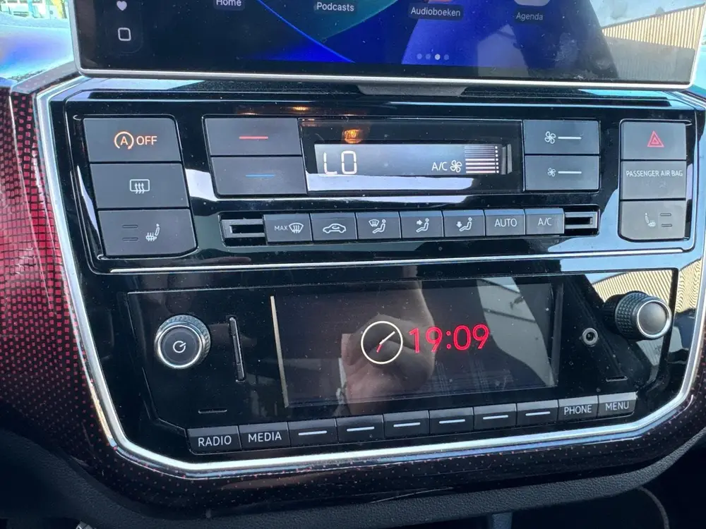 Volkswagen Up! 1.0 GTI 116PK 5D 2019 Zwart uit 2019, foto 14