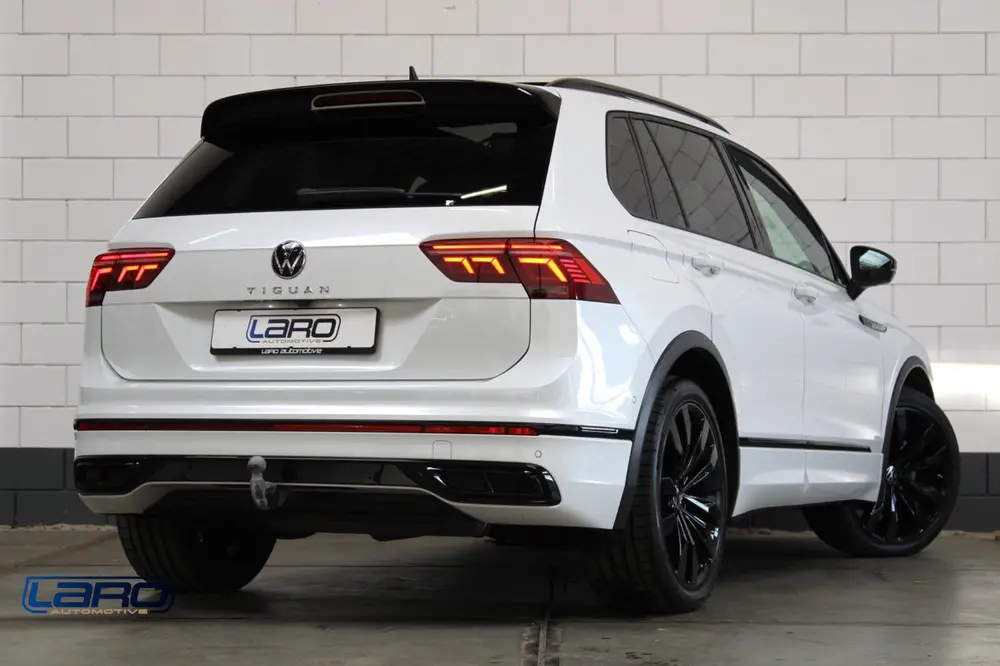 Volkswagen Tiguan 1.5 TSI R-Line | Pano Trekhaak IQ.Lights C uit 2021, foto 2