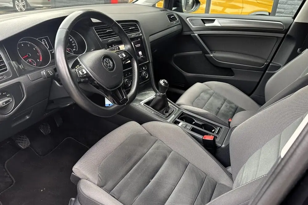 Volkswagen Golf 1.0 TSI Highline (bj 2020) uit 2020, foto 11
