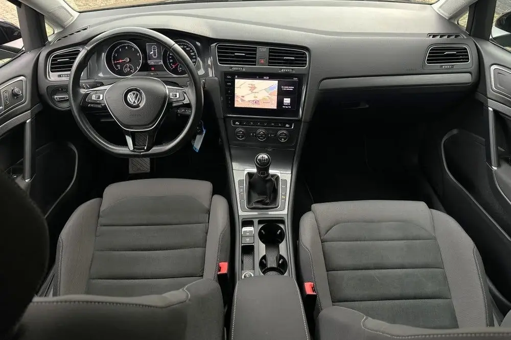 Volkswagen Golf 1.0 TSI Highline (bj 2020) uit 2020, foto 14