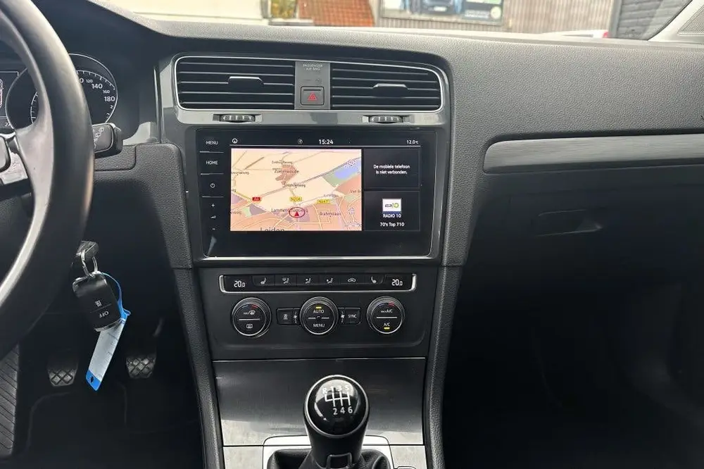 Volkswagen Golf 1.0 TSI Highline (bj 2020) uit 2020, foto 16