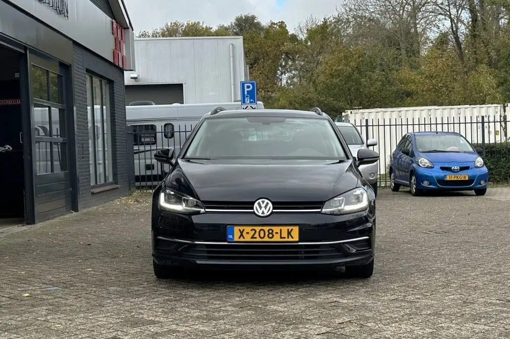 Volkswagen Golf 1.0 TSI Highline (bj 2020) uit 2020, foto 6