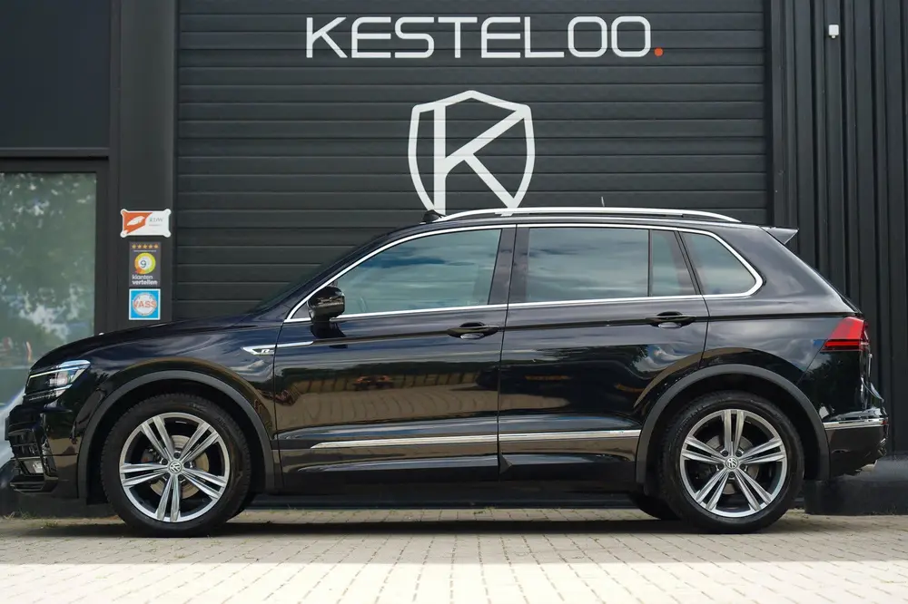 Volkswagen Tiguan 1.5 TSI ACT R LINE HIGH BUSINESS NEDERLAND uit 2020, foto 13