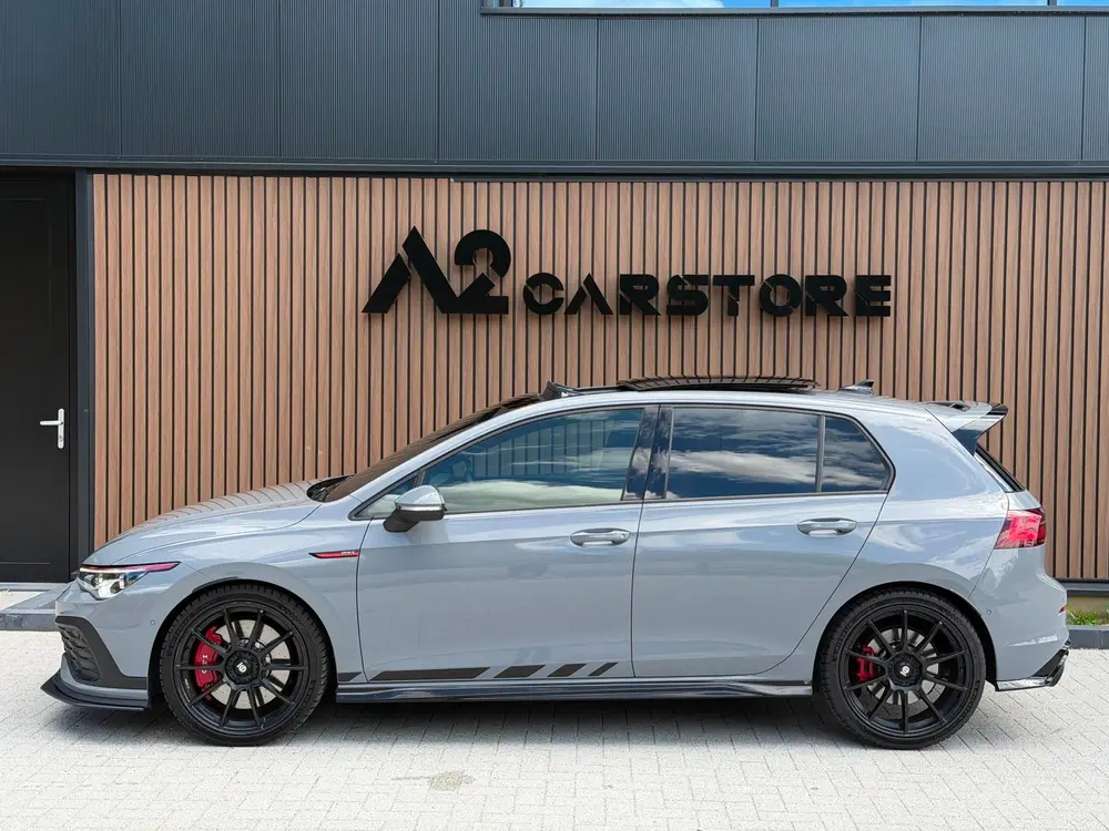 Volkswagen Golf 2.0 TSI GTI CLUBSPORT MILLTEK MAXTON PANO uit 2021, foto 2