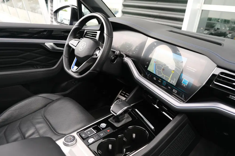 Volkswagen Touareg 3.0 TSi eHybrid R 462PK 4MOTION Pano Lede uit 2020, foto 12