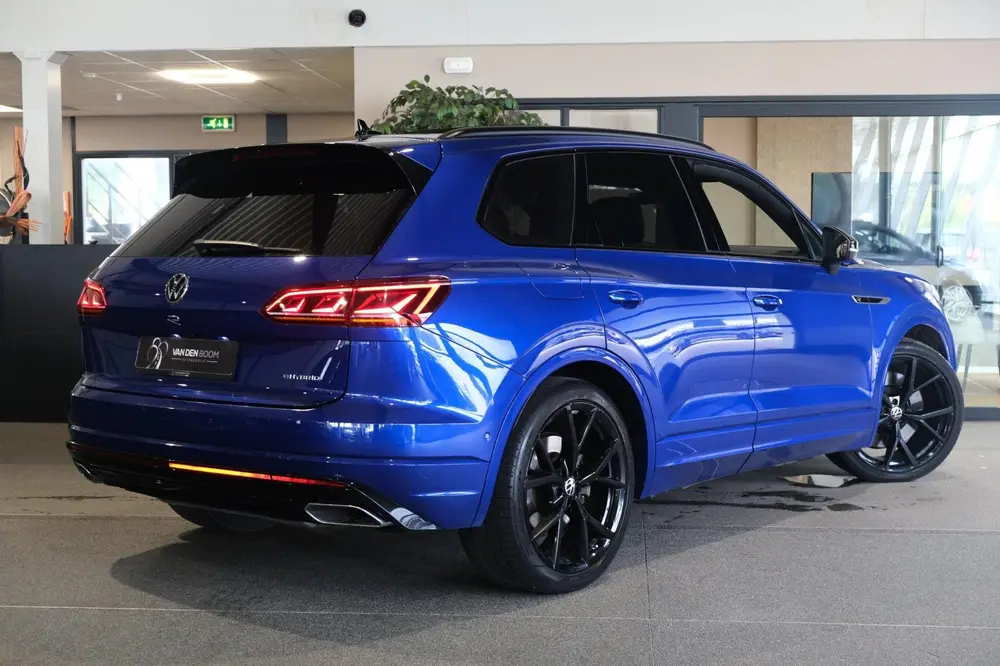 Volkswagen Touareg 3.0 TSi eHybrid R 462PK 4MOTION Pano Lede uit 2020, foto 2
