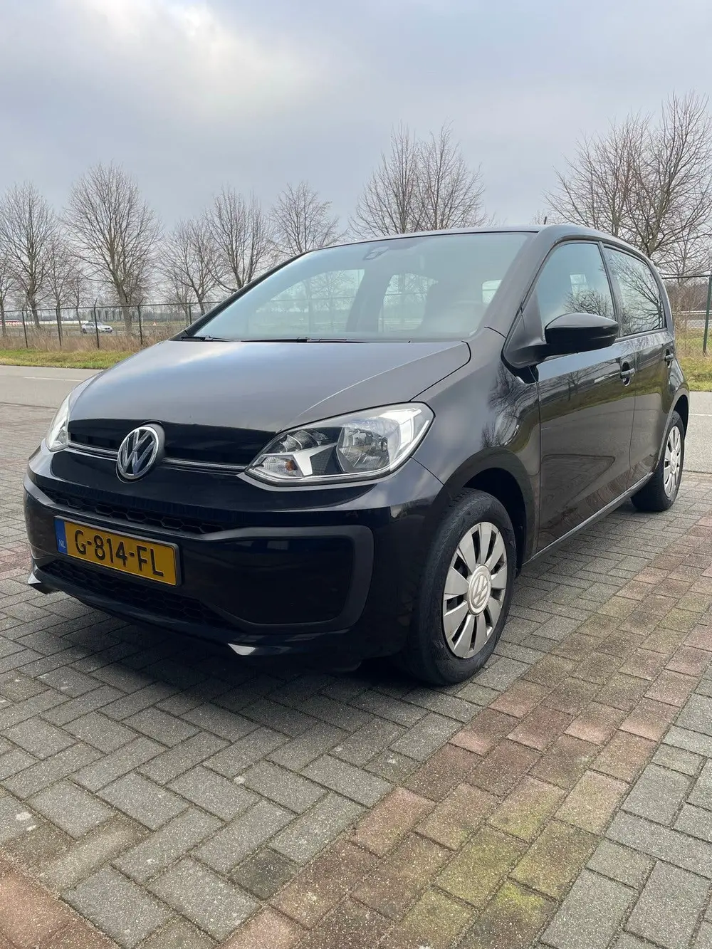 Volkswagen Up! 1.0 60PK 5D BMT 2019 Zwart uit 2019, foto 3