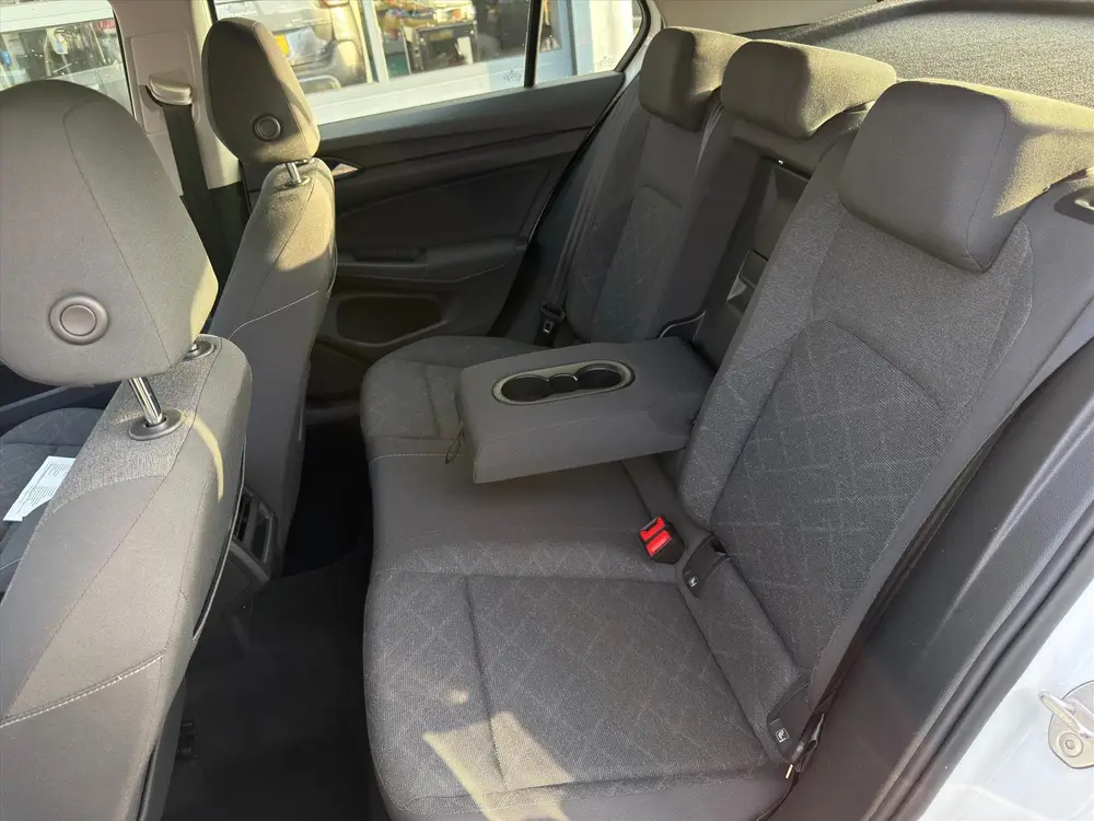 Volkswagen Golf 1.0 TSI 110pk Life Business | SUMMER DEALS | uit 2022, foto 16