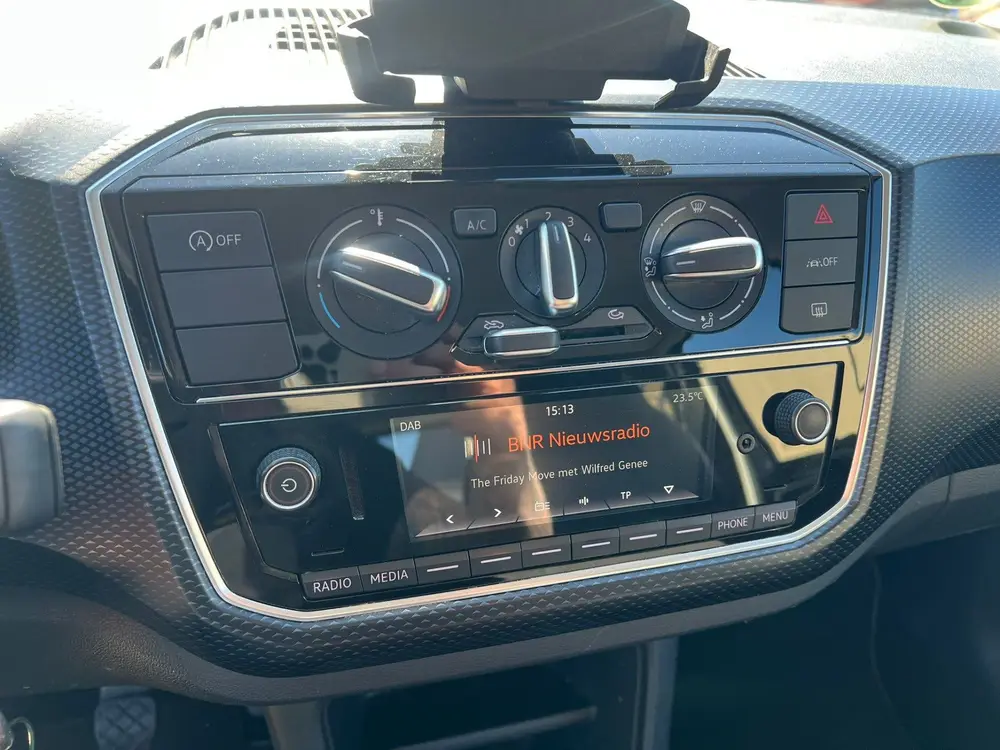 Volkswagen Up! 1.0 airco, sportvelgen, multistuur, elek rame uit 2020, foto 17