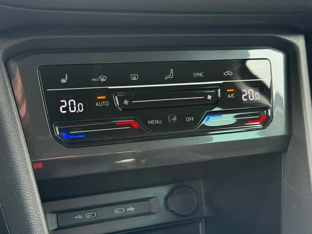 Volkswagen Tiguan 1.5 TSI Elegance uit 2021, foto 19