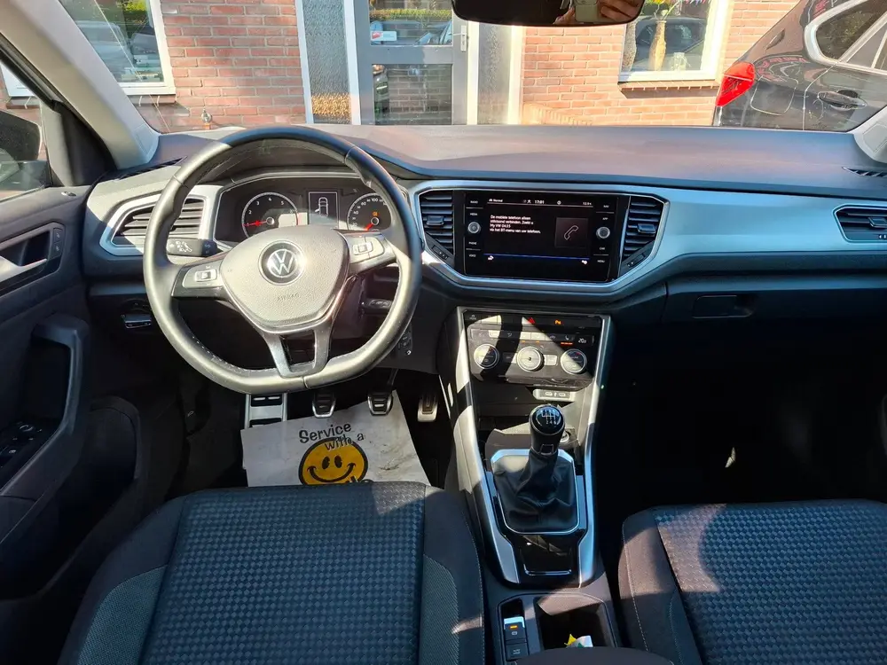 Volkswagen T-Roc 1.0 TSI Style Business metallic grijs. o.a. uit 2021, foto 2