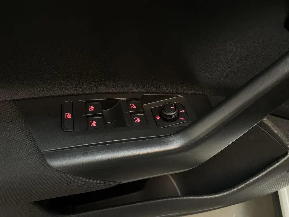 Volkswagen Polo 1.0 TSI Comfortline R-Line Navigatie DAB+ Ap uit 2020, foto 18