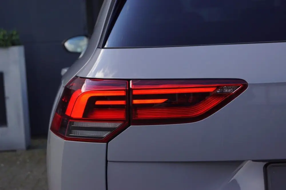 Volkswagen Golf Variant 1.5 eTSI DSG R-Line 150pk /Panodak / uit 2024, foto 12