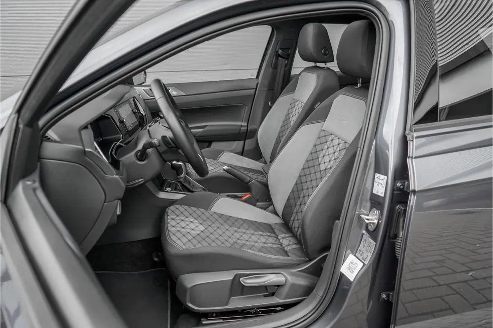 Volkswagen Polo 1.0 TSI R-Line Pano ACC Camera IQ Light Virt uit 2023, foto 5